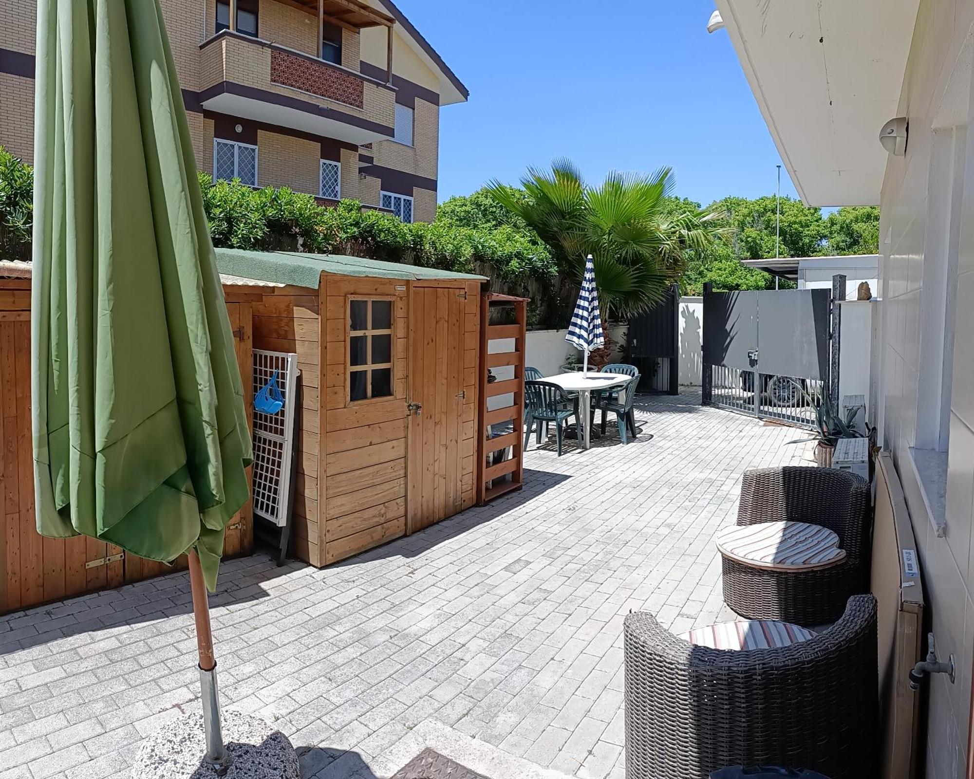Ferienwohnung Sun Garden l.t. Fiumicino Exterior foto